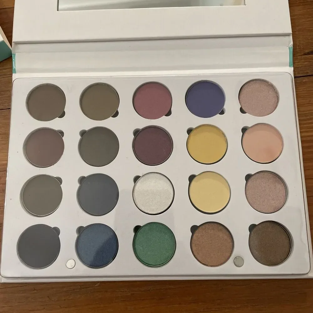 OFRA Cosmetics Pro Palette Eyeshadow Makeup Refillable 20 Shades with Mirror NEW